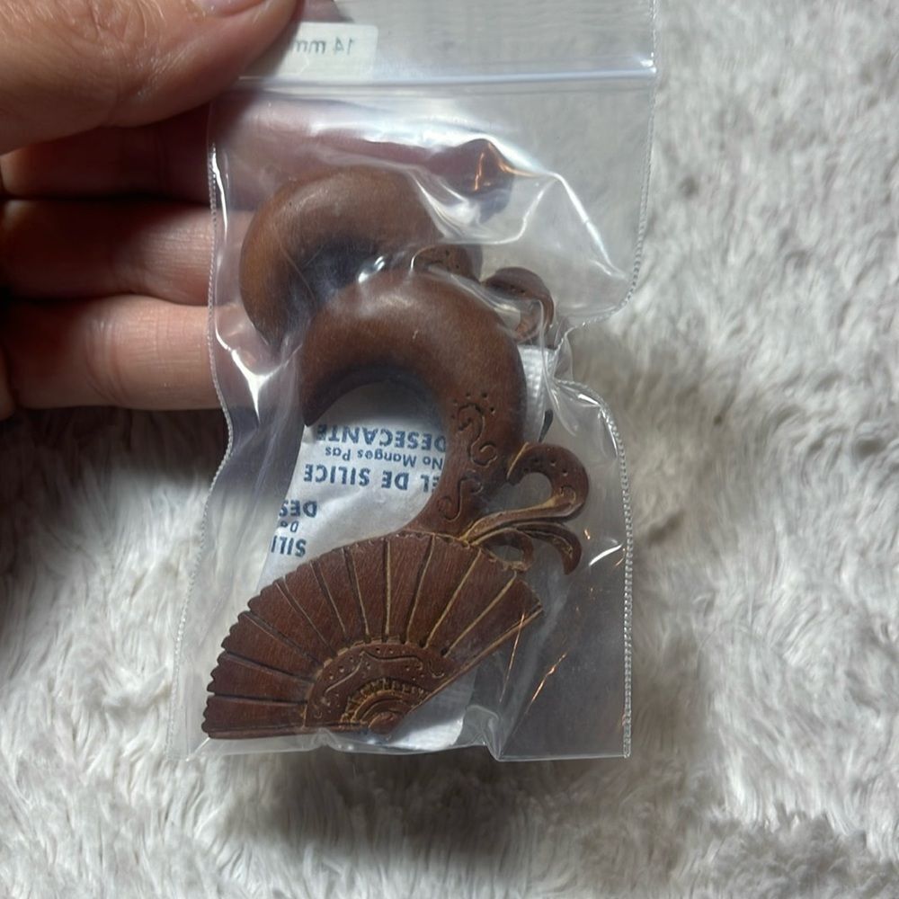 Wood carved fan gauges plugs MULTIPLE Sizes